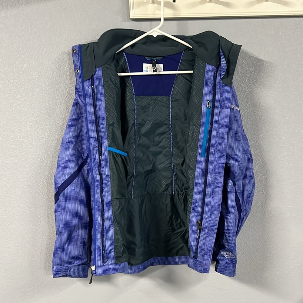 Columbia Ski Jacket - image 6